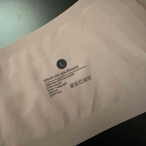 5 Seamless Wireless Bras - Picture 2 of 4